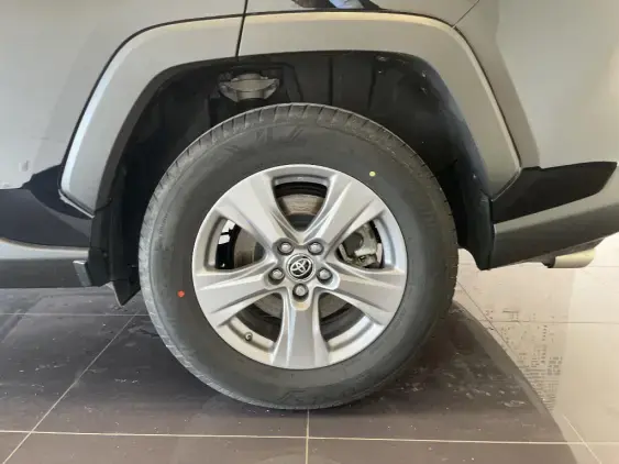 TOYOTA RAV4 V - voiture d'occasion - Photo 24