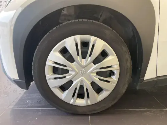 TOYOTA AYGO X - voiture d'occasion - Photo 22