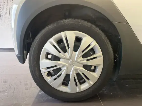 TOYOTA AYGO X - voiture d'occasion - Photo 24