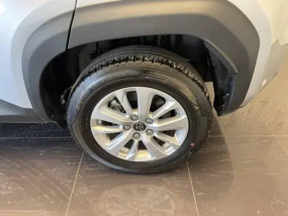 TOYOTA YARIS CROSS I - voiture d'occasion - Photo 22