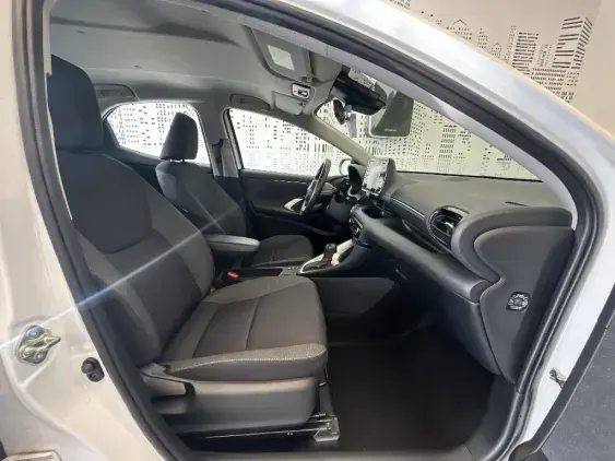 TOYOTA YARIS IV - voiture d'occasion - Photo 18