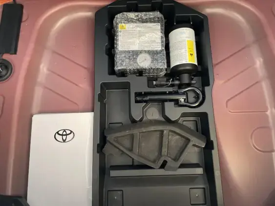 TOYOTA AYGO X - voiture d'occasion - Photo 17