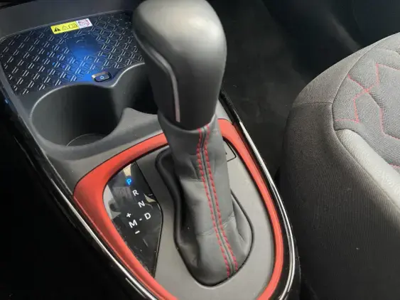 TOYOTA AYGO X - voiture d'occasion - Photo 19