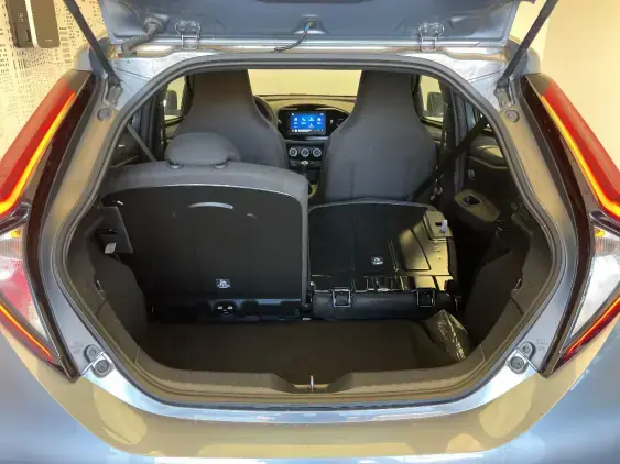 TOYOTA AYGO X - voiture d'occasion - Photo 16