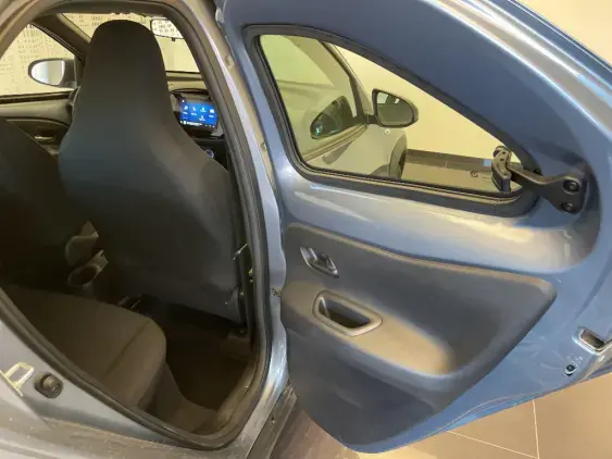 TOYOTA AYGO X - voiture d'occasion - Photo 20