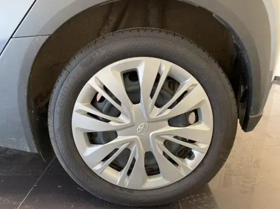 TOYOTA AYGO X - voiture d'occasion - Photo 23