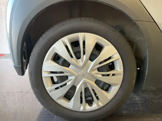 TOYOTA AYGO X - voiture d'occasion - Photo 24