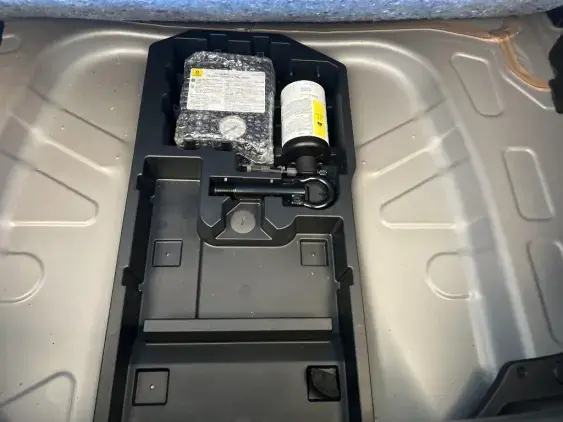 TOYOTA AYGO X - voiture d'occasion - Photo 16