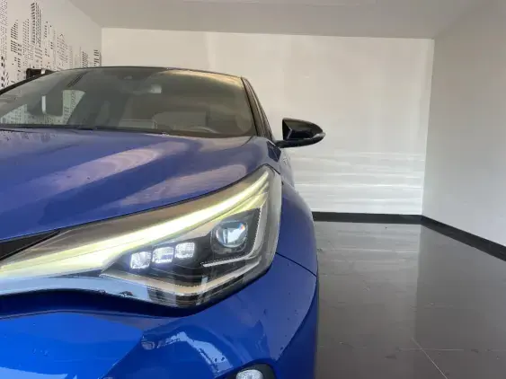 TOYOTA C-HR - voiture d'occasion - Photo 22