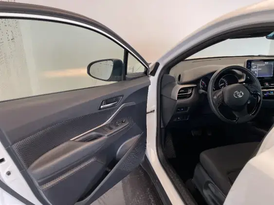 TOYOTA C-HR - voiture d'occasion - Photo 19