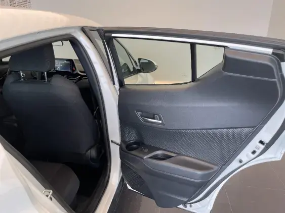 TOYOTA C-HR - voiture d'occasion - Photo 20