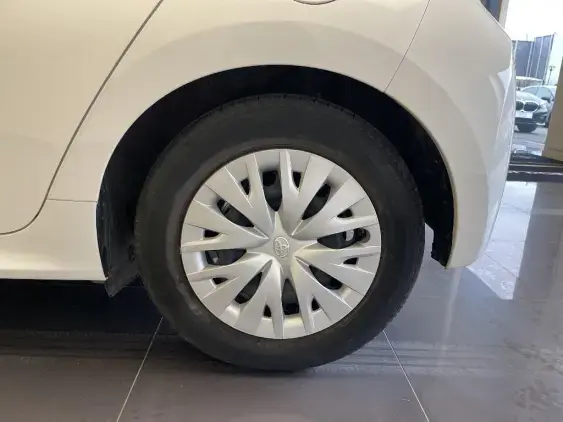 TOYOTA YARIS IV - voiture d'occasion - Photo 24