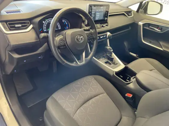 TOYOTA RAV4 V - voiture d'occasion - Photo 18