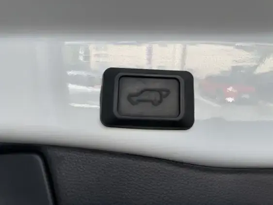 TOYOTA RAV4 V - voiture d'occasion - Photo 20