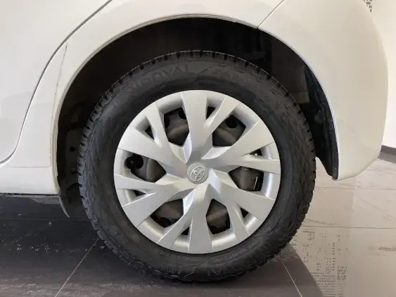 TOYOTA YARIS III - voiture d'occasion - Photo 23