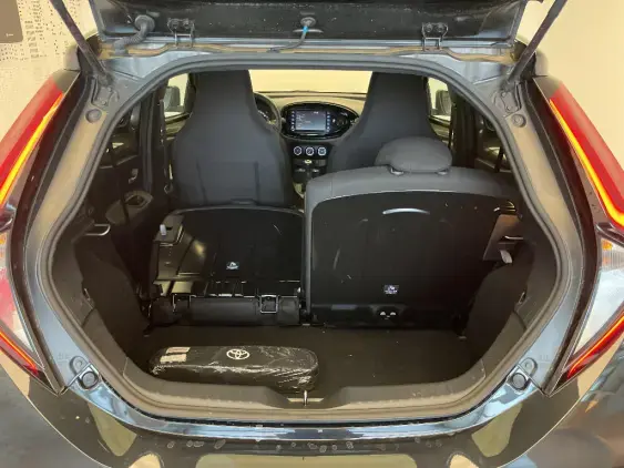 TOYOTA AYGO X - voiture d'occasion - Photo 16