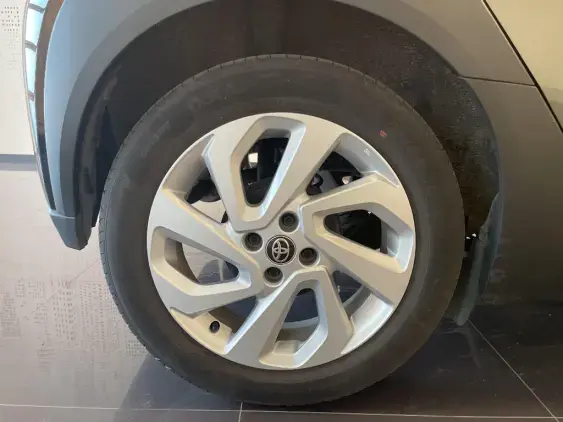 TOYOTA AYGO X - voiture d'occasion - Photo 24