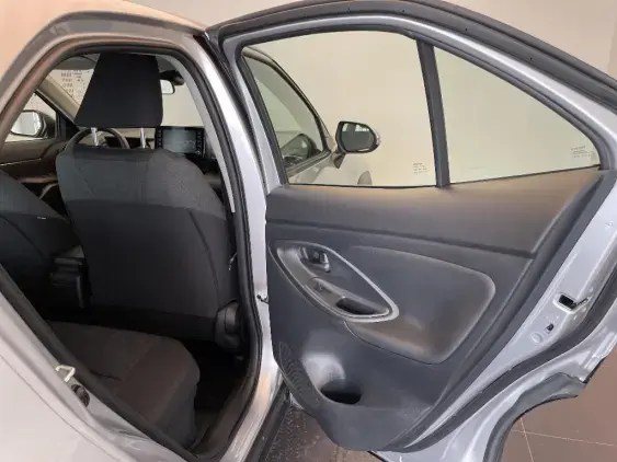 TOYOTA YARIS CROSS I - voiture d'occasion - Photo 20