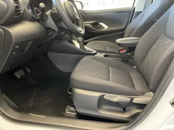 TOYOTA YARIS IV - voiture d'occasion - Photo 19