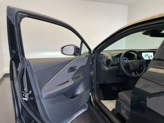 TOYOTA C-HR II - voiture d'occasion - Photo 19