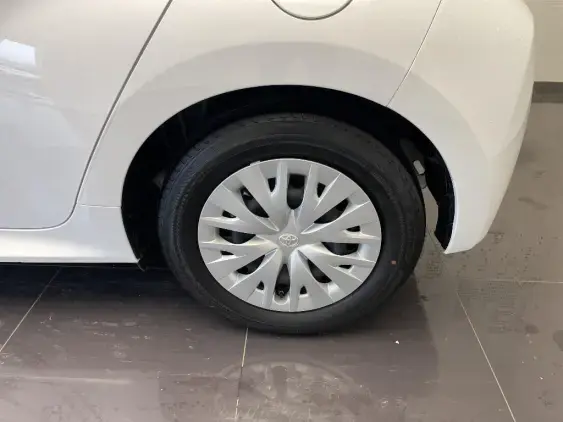 TOYOTA YARIS IV - voiture d'occasion - Photo 22