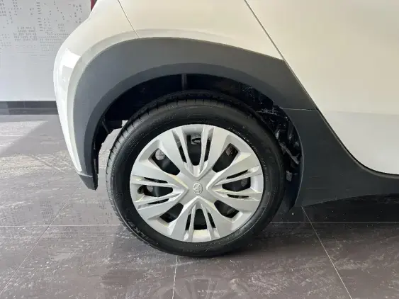 TOYOTA AYGO X - voiture d'occasion - Photo 23