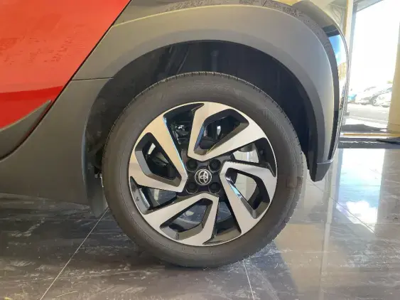 TOYOTA AYGO X - voiture d'occasion - Photo 24