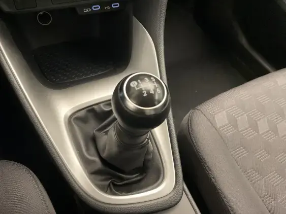 TOYOTA YARIS IV - voiture d'occasion - Photo 19