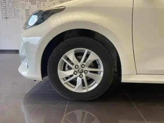 TOYOTA YARIS IV - voiture d'occasion - Photo 23