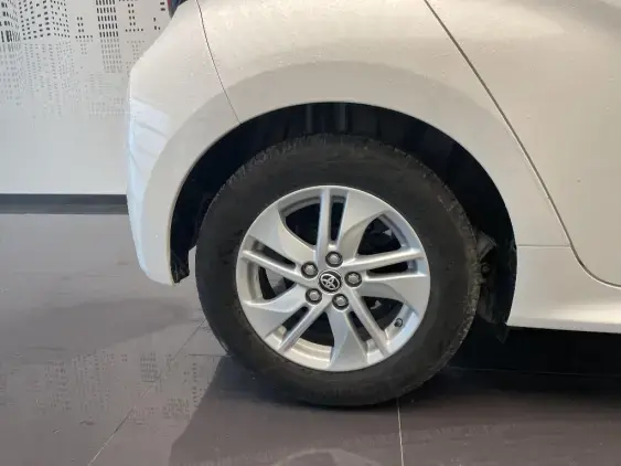 TOYOTA YARIS IV - voiture d'occasion - Photo 25