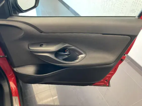 TOYOTA YARIS CROSS I - voiture d'occasion - Photo 20
