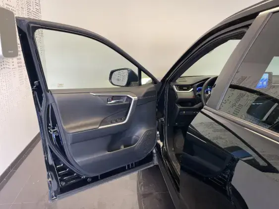 TOYOTA RAV4 V - voiture d'occasion - Photo 18