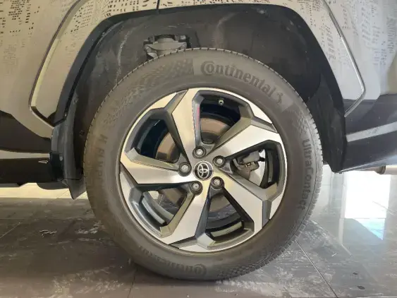 TOYOTA RAV4 V - voiture d'occasion - Photo 23