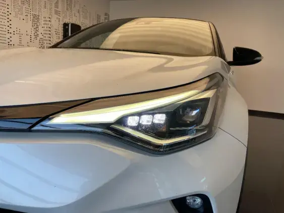 TOYOTA C-HR - voiture d'occasion - Photo 21