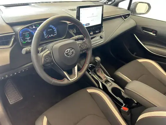 TOYOTA COROLLA TOURING SPT X - voiture d'occasion - Photo 18