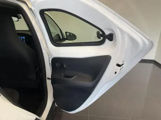TOYOTA AYGO X - voiture d'occasion - Photo 20