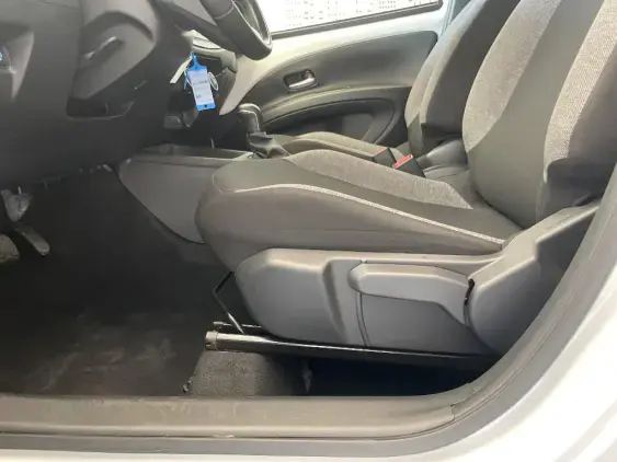 TOYOTA AYGO X - voiture d'occasion - Photo 21