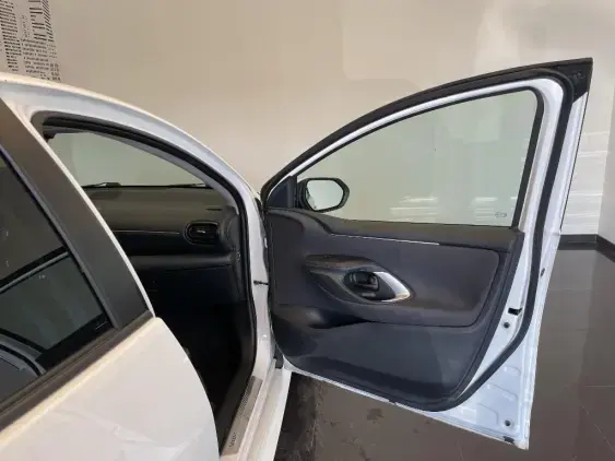 TOYOTA YARIS IV - voiture d'occasion - Photo 19