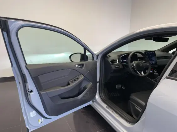 RENAULT CLIO V - voiture d'occasion - Photo 19