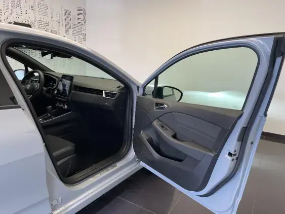 RENAULT CLIO V - voiture d'occasion - Photo 20