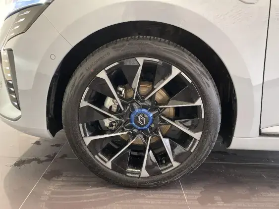 RENAULT CLIO V - voiture d'occasion - Photo 23