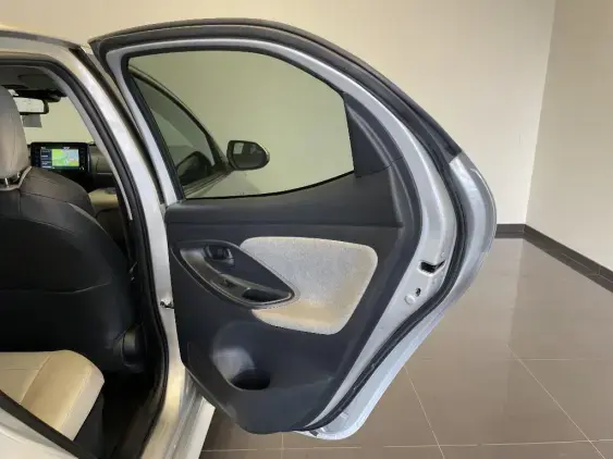 TOYOTA YARIS IV - voiture d'occasion - Photo 18