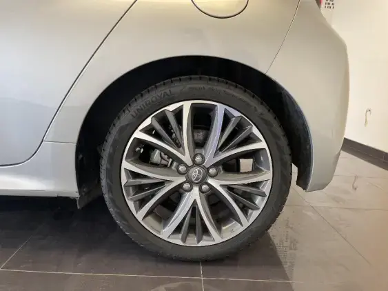 TOYOTA YARIS IV - voiture d'occasion - Photo 22