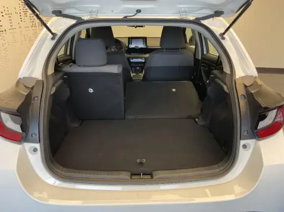 TOYOTA YARIS IV - voiture d'occasion - Photo 16