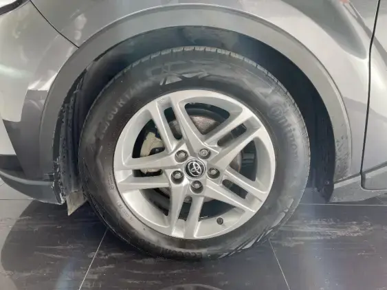 TOYOTA C-HR - voiture d'occasion - Photo 22