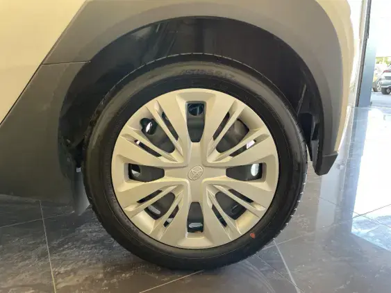 TOYOTA AYGO X - voiture d'occasion - Photo 23