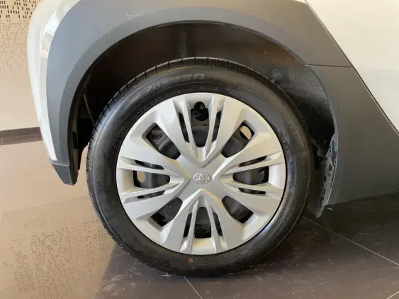 TOYOTA AYGO X - voiture d'occasion - Photo 24