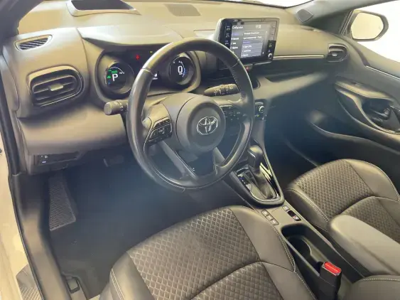 TOYOTA YARIS IV - voiture d'occasion - Photo 17