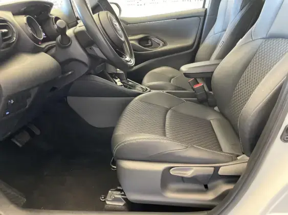 TOYOTA YARIS IV - voiture d'occasion - Photo 19