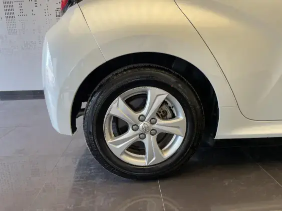 TOYOTA YARIS IV - voiture d'occasion - Photo 23